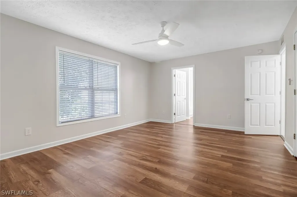 518 Leawood Circle Naples FL 34104
