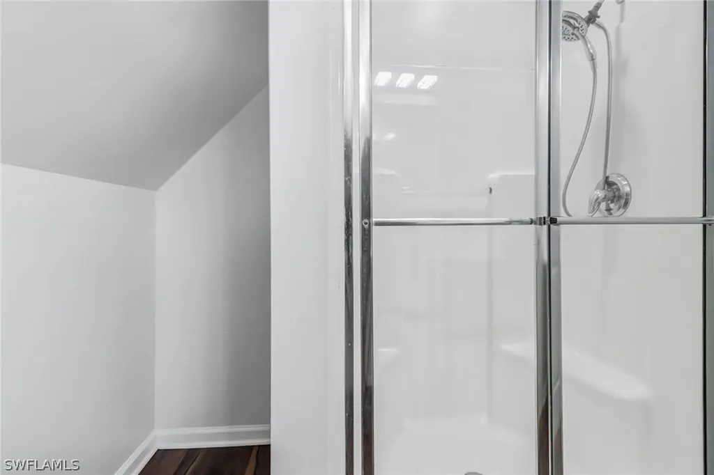 518 Leawood Circle Naples FL 34104