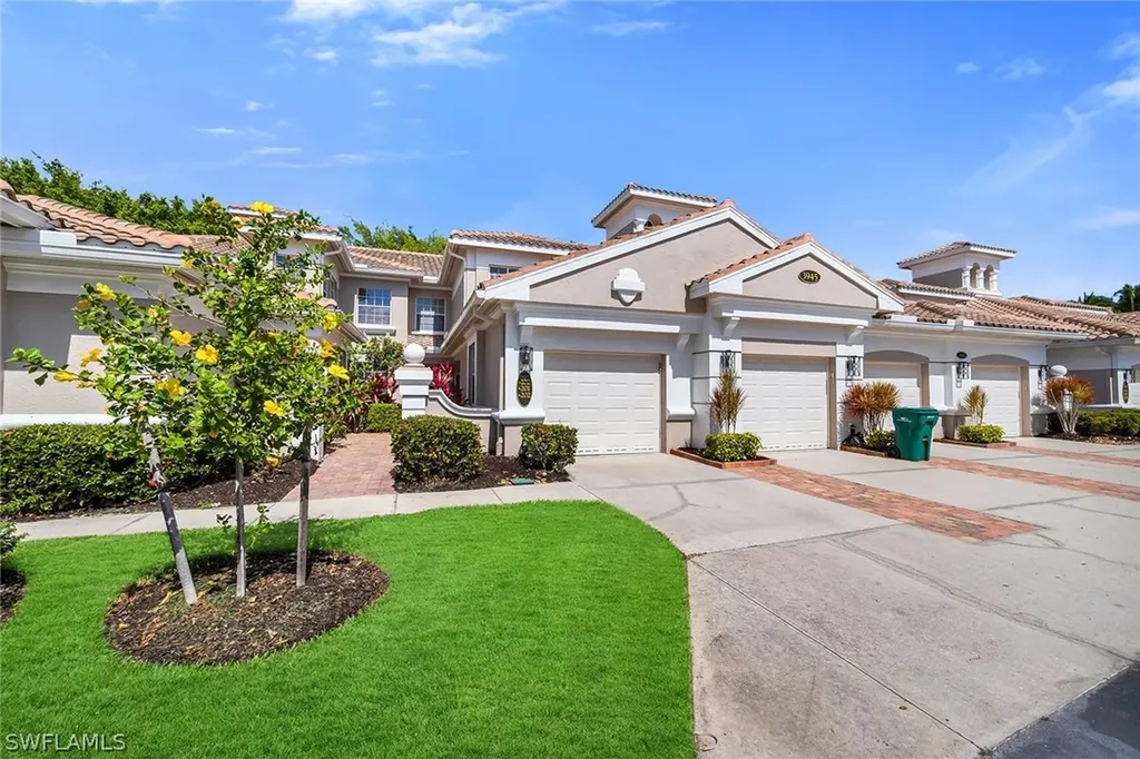 3945 Deer Crossing Court Naples FL 34114