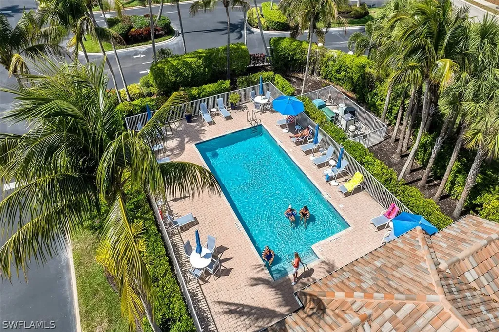 3945 Deer Crossing Court Naples FL 34114