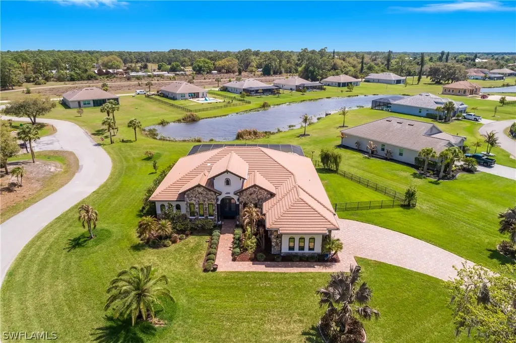 17210 Serengeti Circle Alva FL 33920