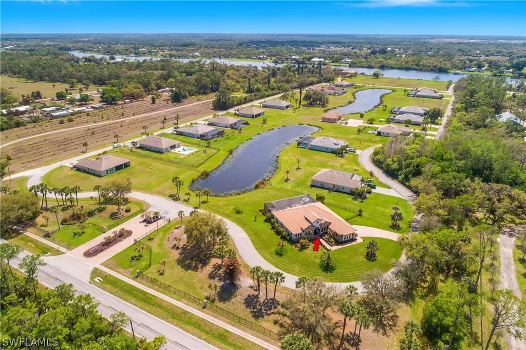 17210 Serengeti Circle Alva FL 33920