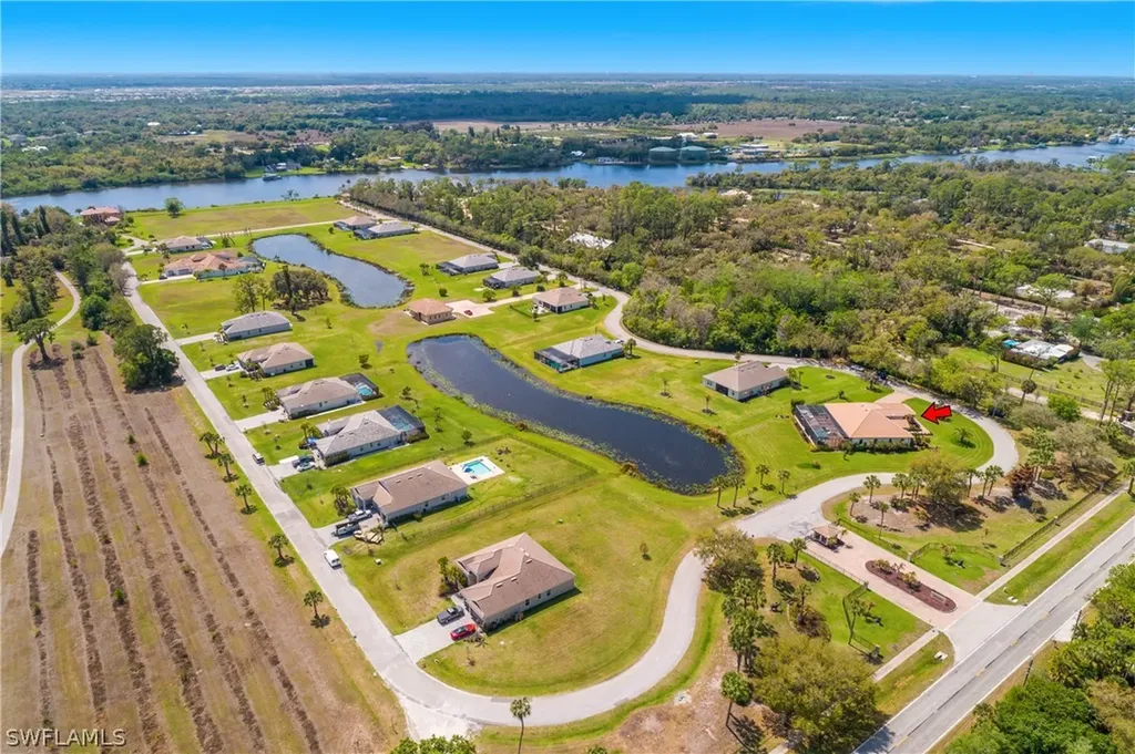 17210 Serengeti Circle Alva FL 33920