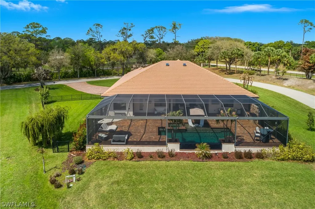 17210 Serengeti Circle Alva FL 33920