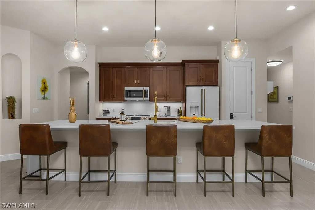 17210 Serengeti Circle Alva FL 33920