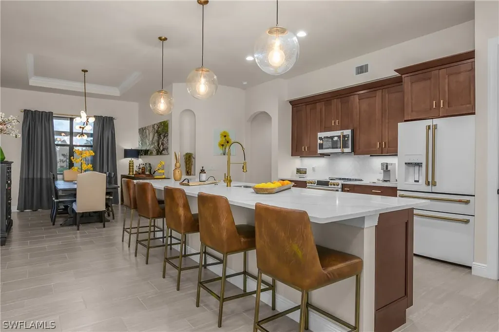 17210 Serengeti Circle Alva FL 33920