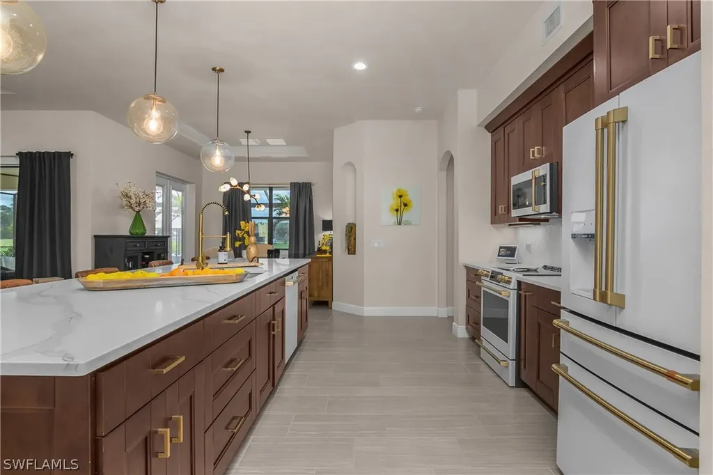 17210 Serengeti Circle Alva FL 33920