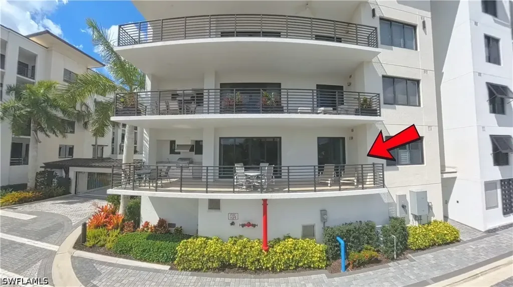 1125 Central Avenue Naples FL 34102