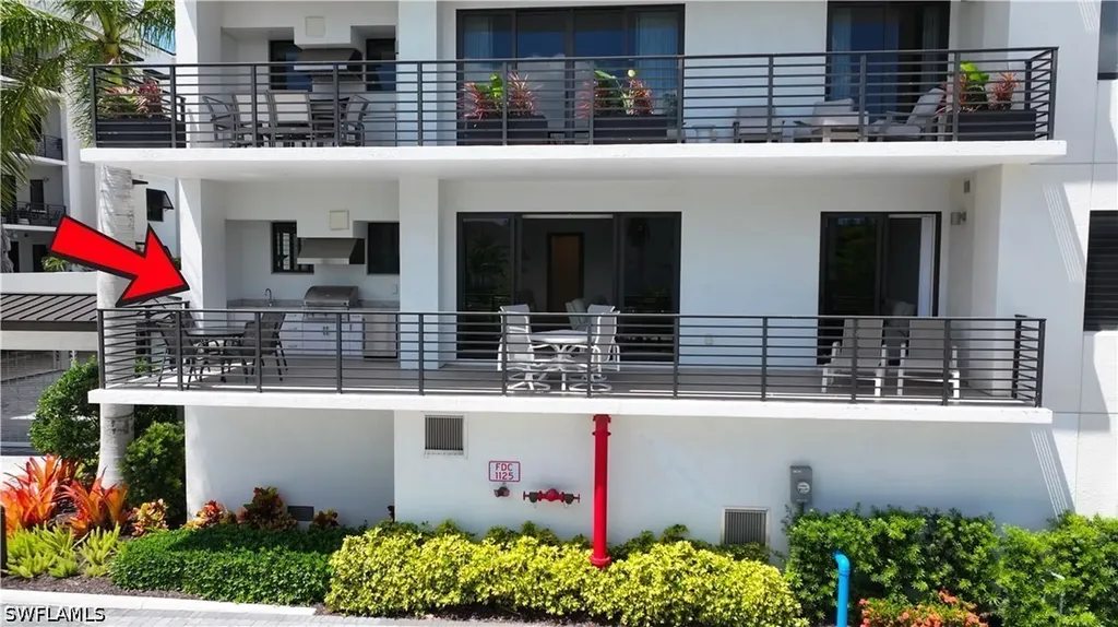 1125 Central Avenue Naples FL 34102