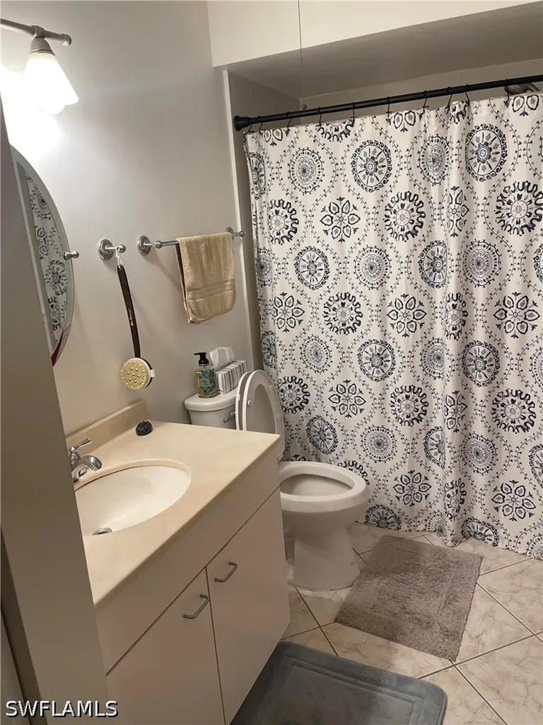 1095 Pine Isle Lane Naples FL 34112