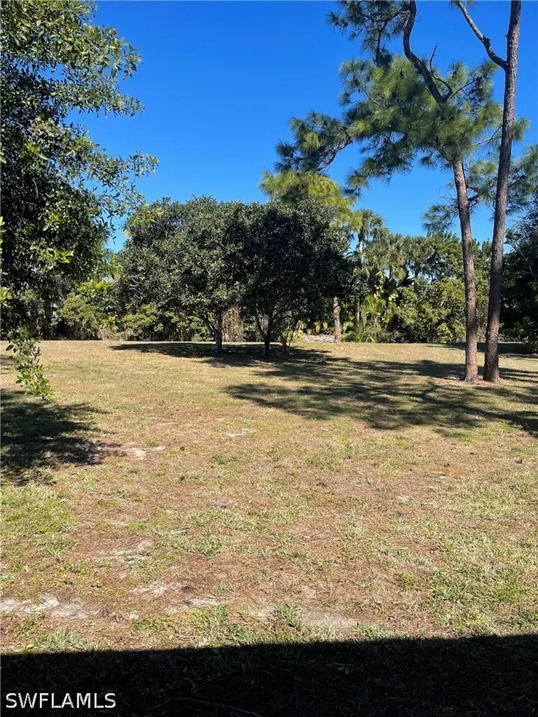 1095 Pine Isle Lane Naples FL 34112