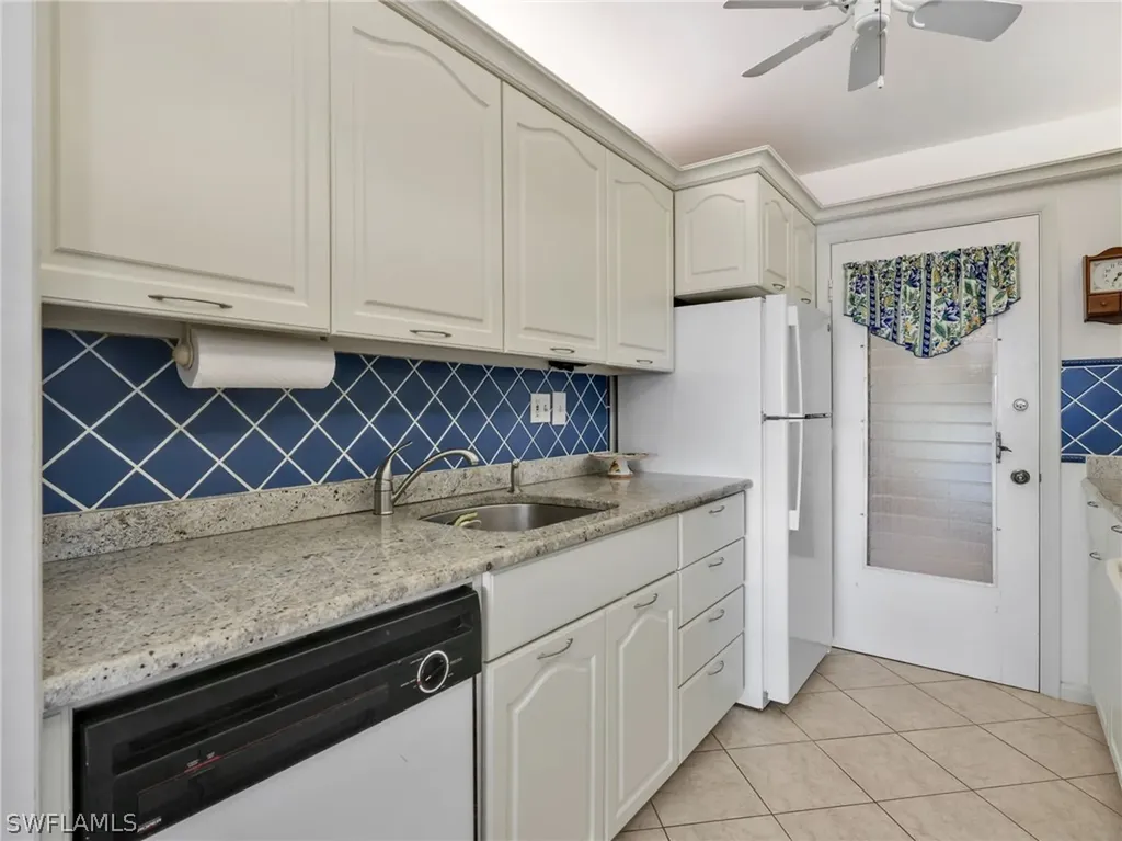 2150 Gulf Shore Boulevard N Naples FL 34102