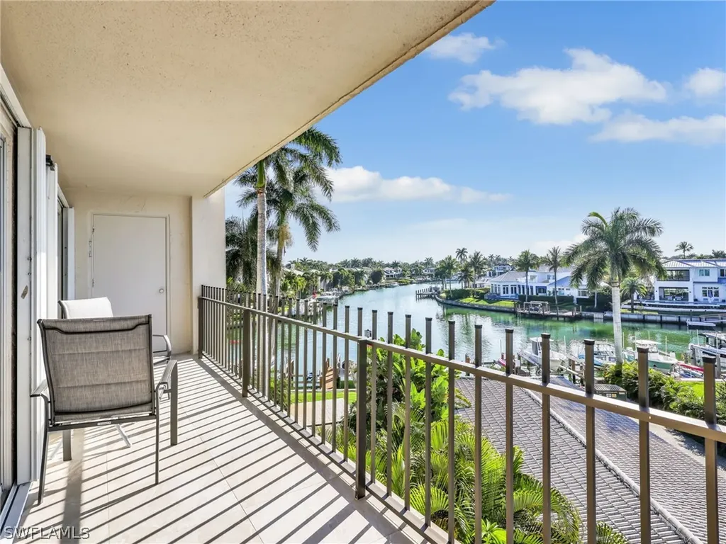 2150 Gulf Shore Boulevard N Naples FL 34102