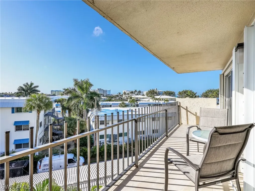 2150 Gulf Shore Boulevard N Naples FL 34102