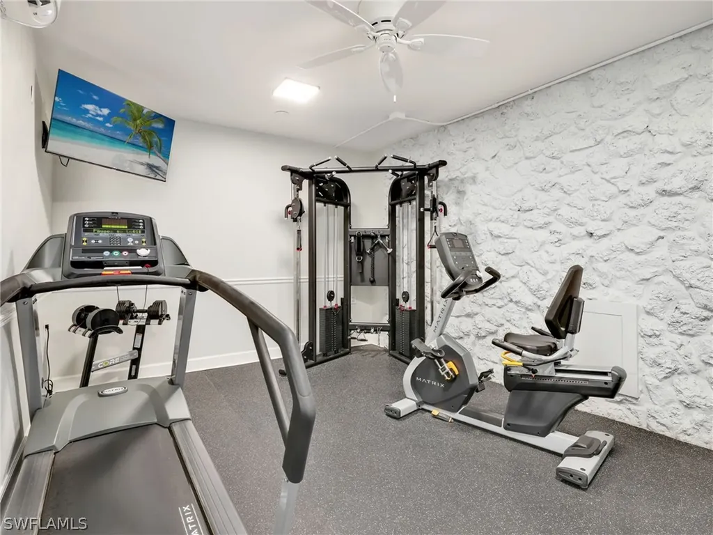2150 Gulf Shore Boulevard N Naples FL 34102