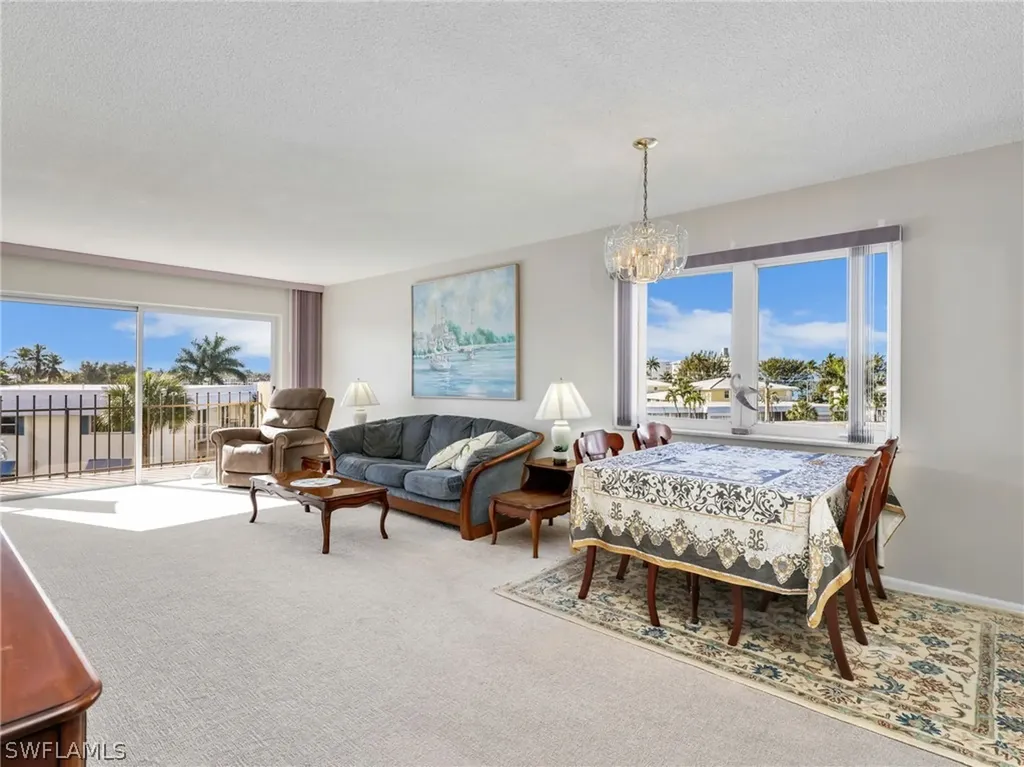 2150 Gulf Shore Boulevard N Naples FL 34102