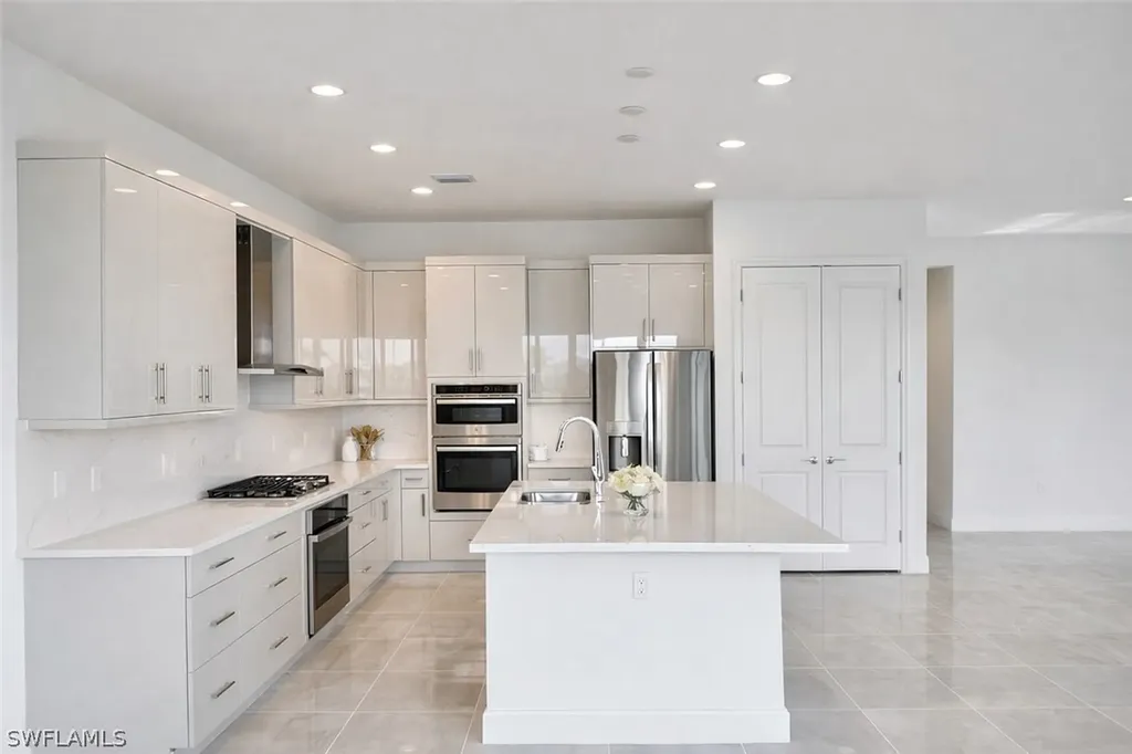 12770 Woodbury Drive Estero FL 33928