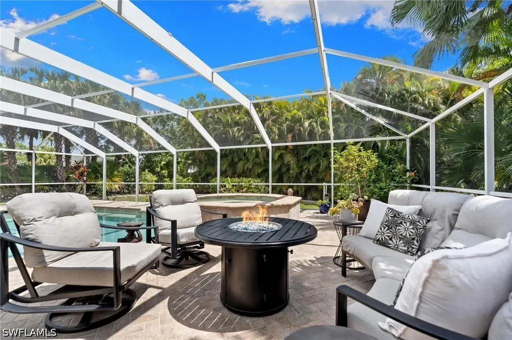 6778 Buckingham Court Naples FL 34104