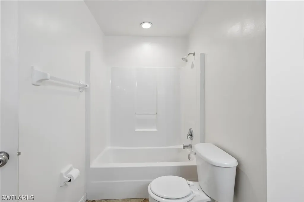 2846 NW 3rd Street Cape Coral FL 33993
