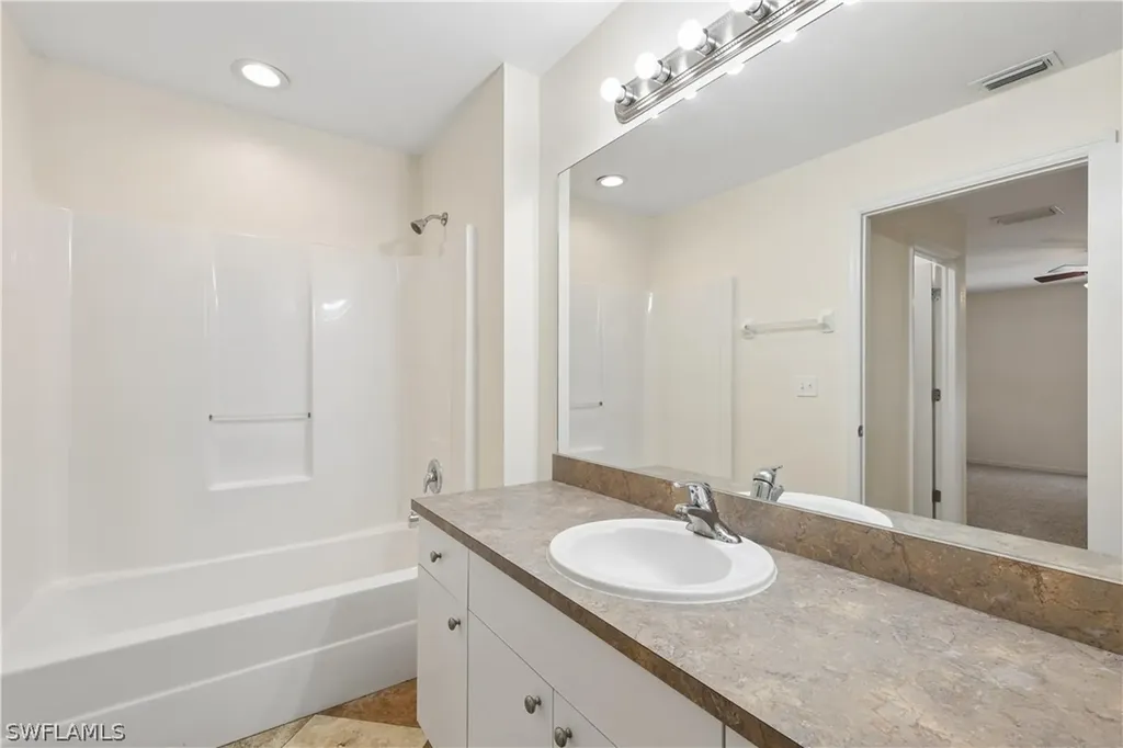 2846 NW 3rd Street Cape Coral FL 33993