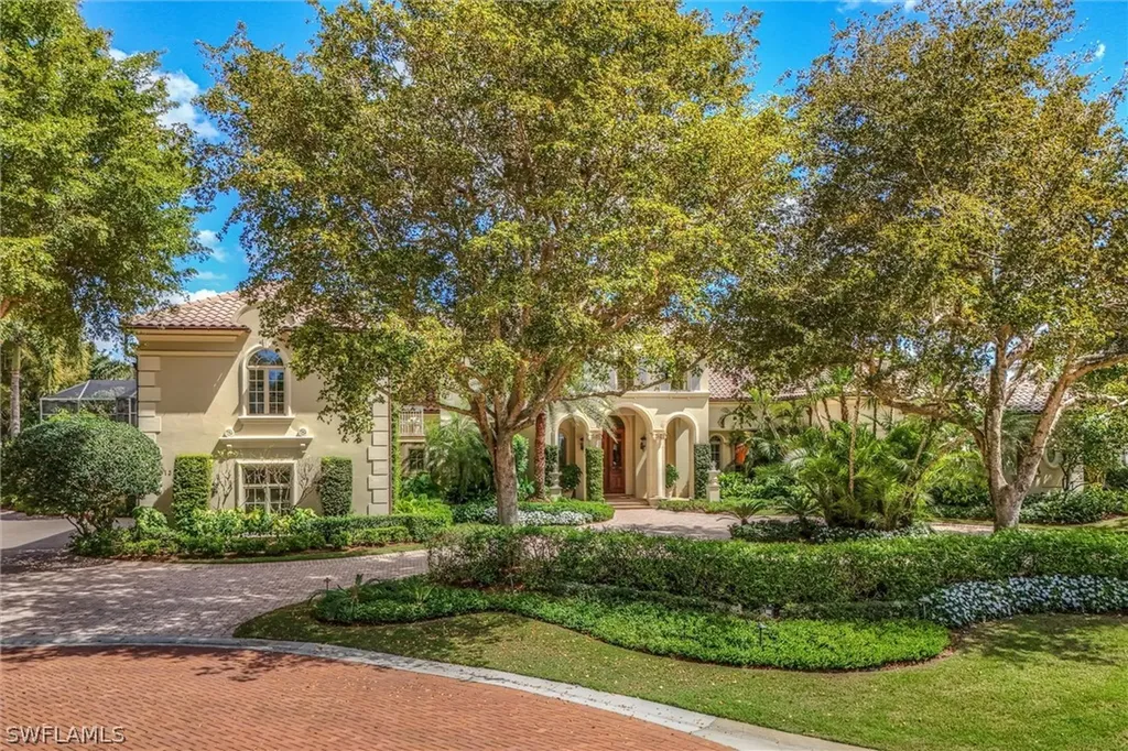 1132 Dormie Drive Naples FL 34108