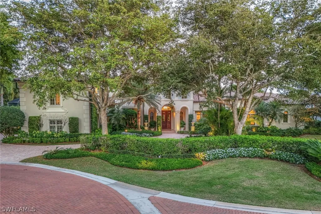 1132 Dormie Drive Naples FL 34108