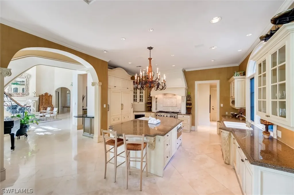 1132 Dormie Drive Naples FL 34108