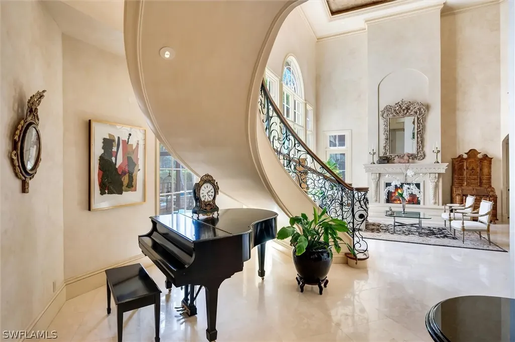 1132 Dormie Drive Naples FL 34108