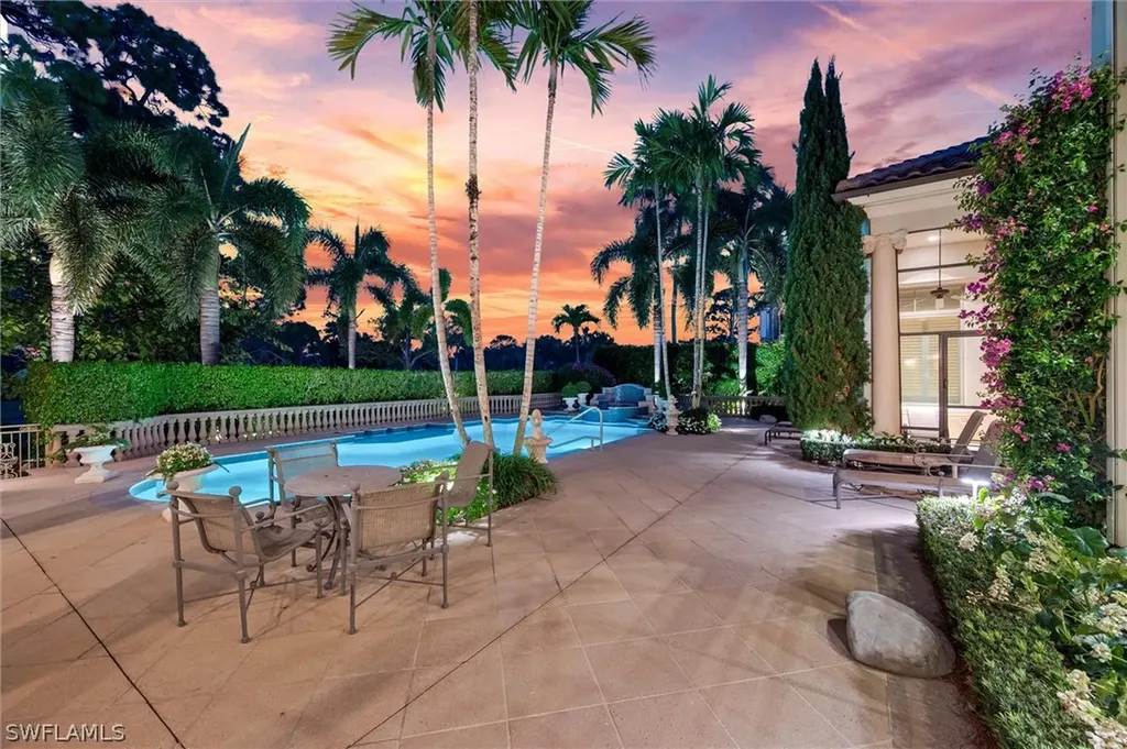 1132 Dormie Drive Naples FL 34108