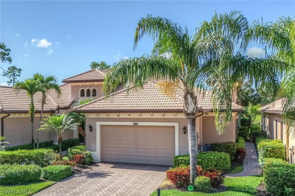 7587 Moorgate Point Way Naples FL 34113