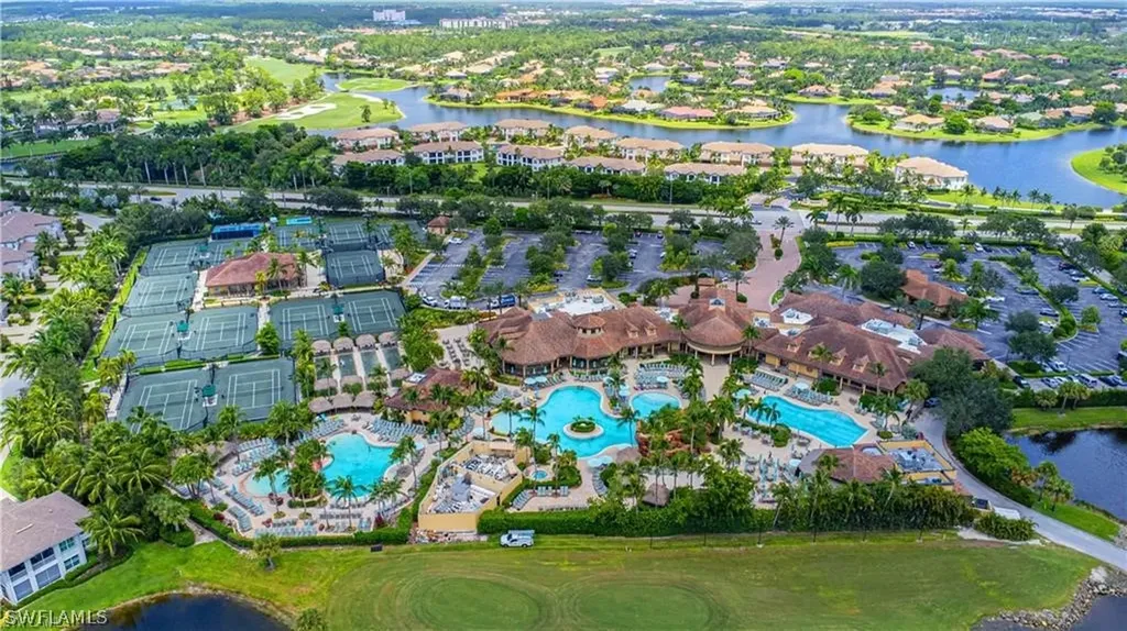 7587 Moorgate Point Way Naples FL 34113