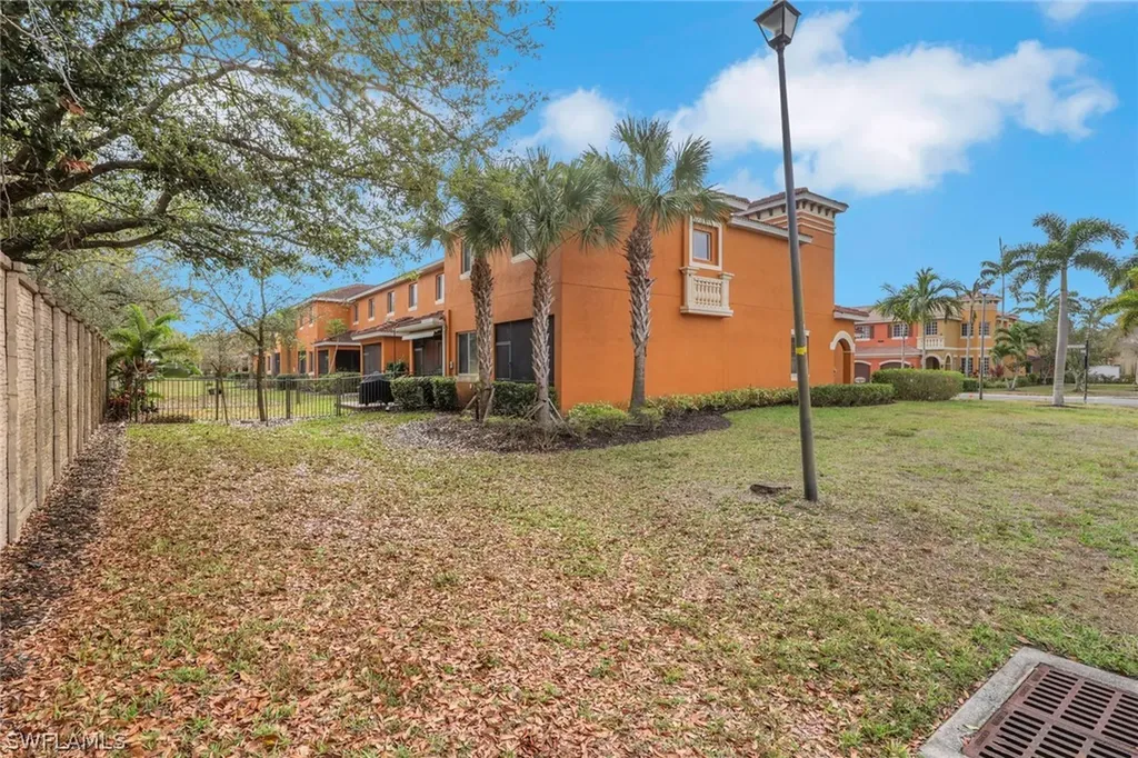 10100 Tin Maple Drive Estero FL 33928