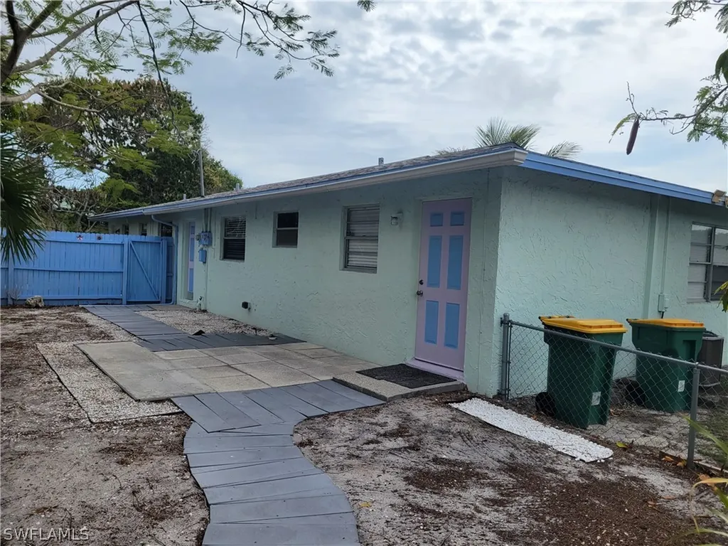 2656 Mangrove Street Naples FL 34112