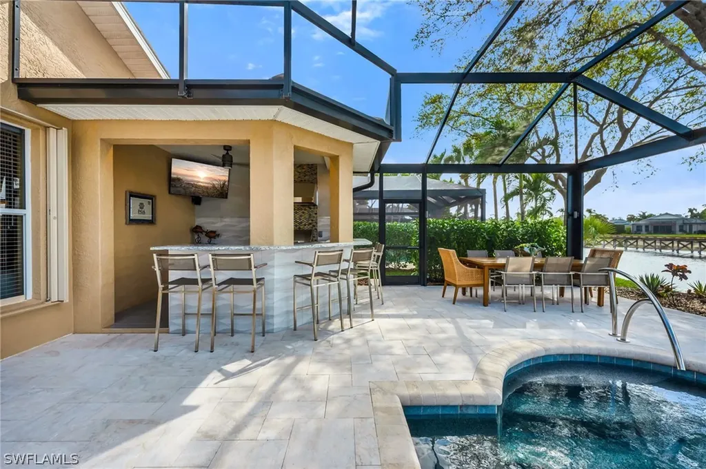4895 Cerromar Drive Naples FL 34112