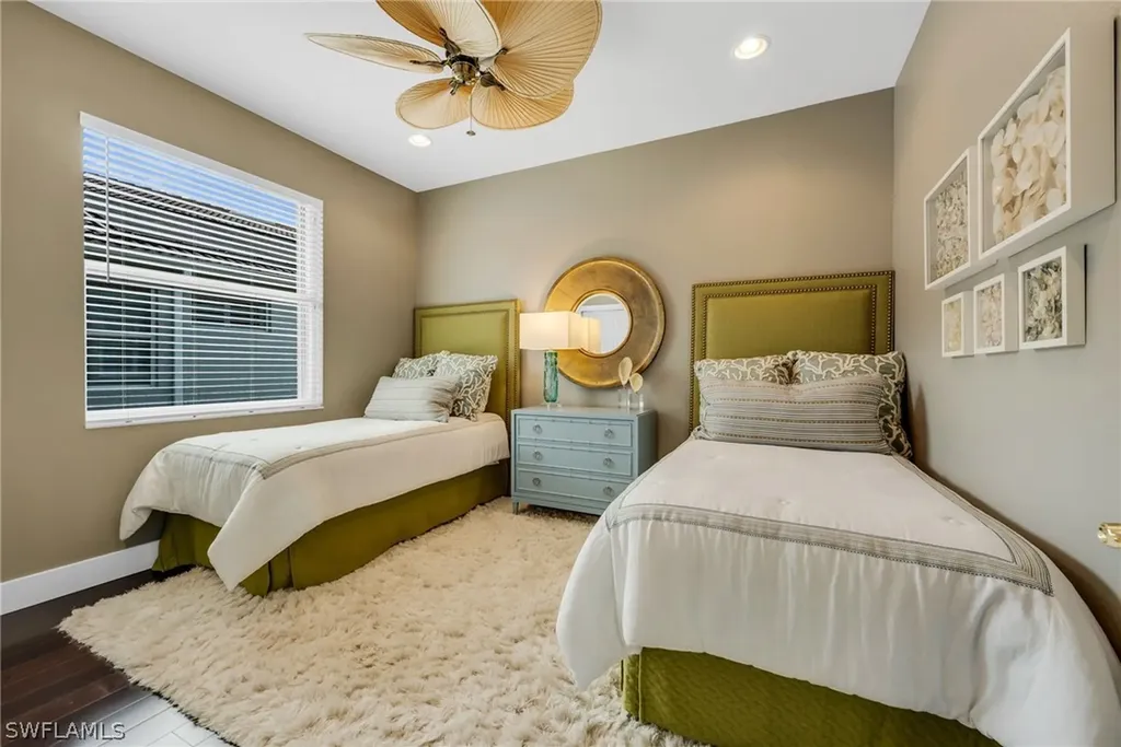 4895 Cerromar Drive Naples FL 34112