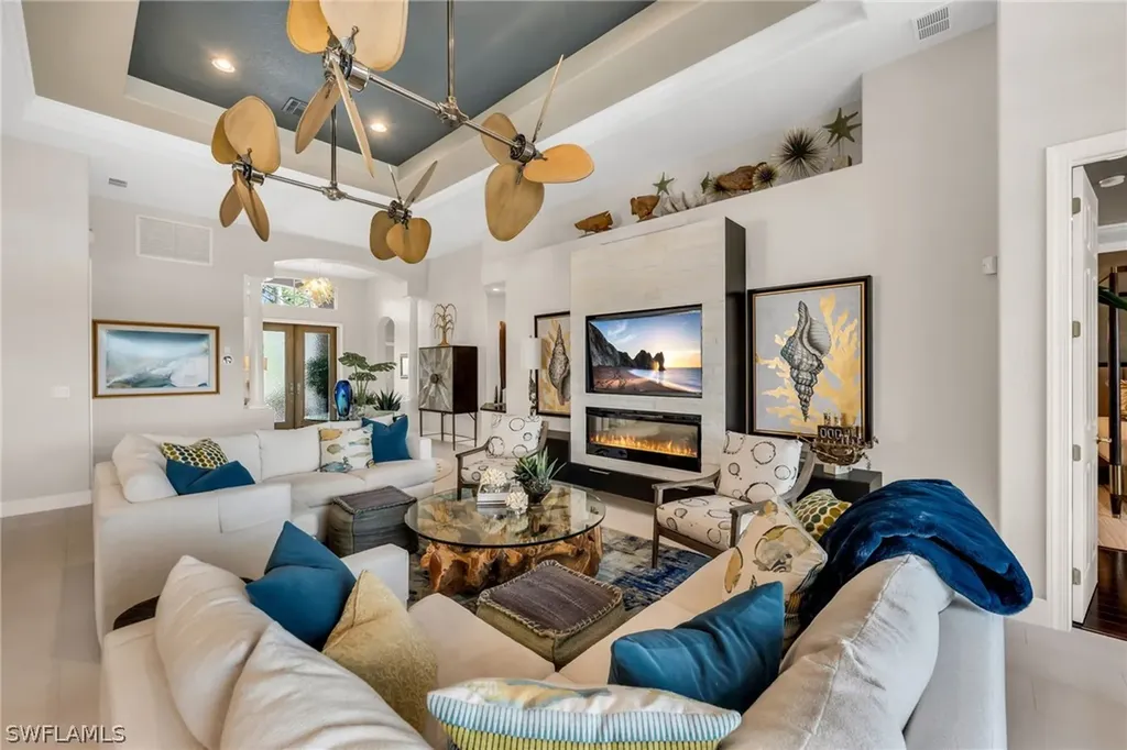 4895 Cerromar Drive Naples FL 34112