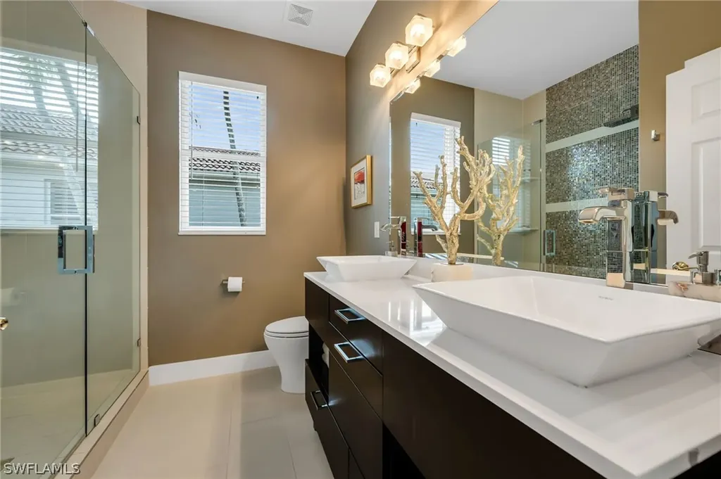 4895 Cerromar Drive Naples FL 34112