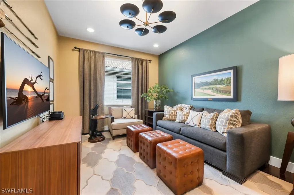 4895 Cerromar Drive Naples FL 34112