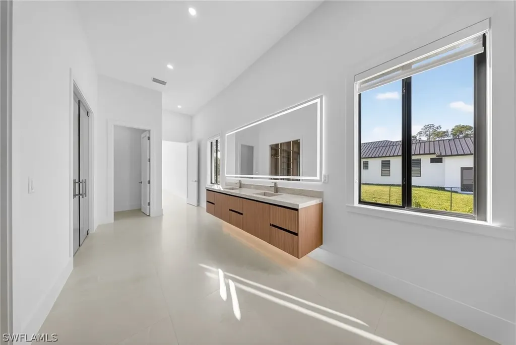 1874 39th Street SW Naples FL 34117
