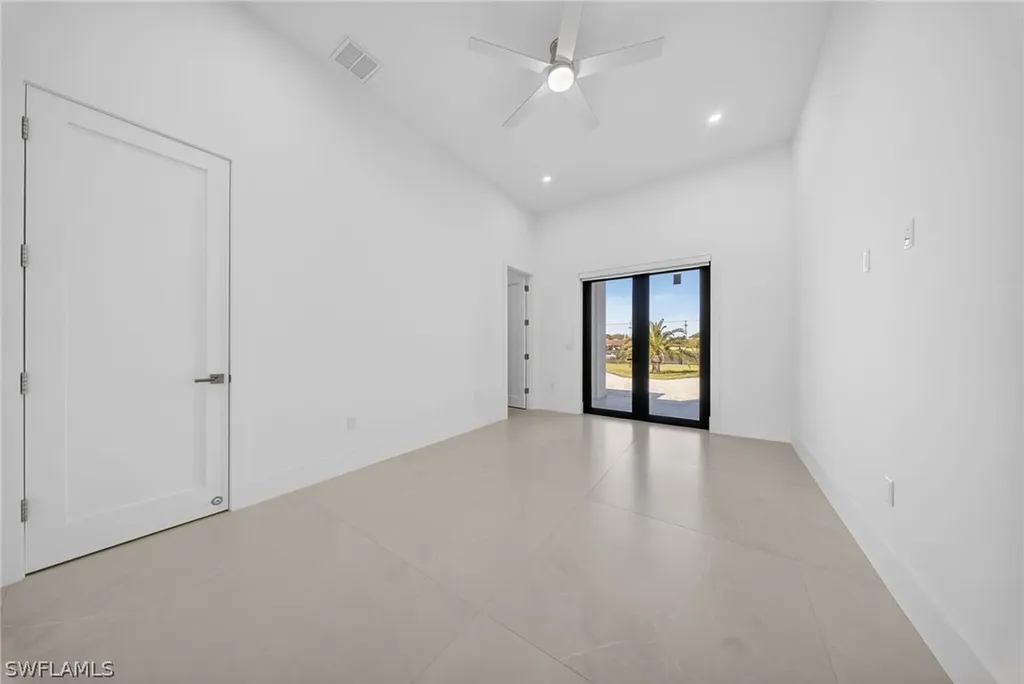 1874 39th Street SW Naples FL 34117