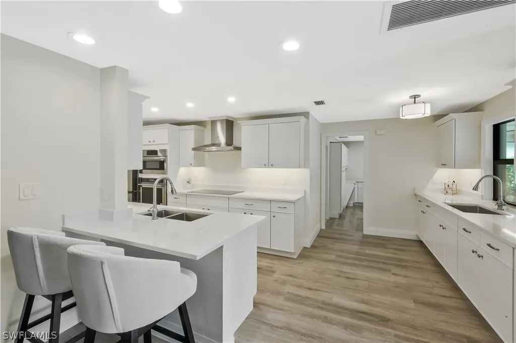 480 Oak Avenue Naples FL 34108