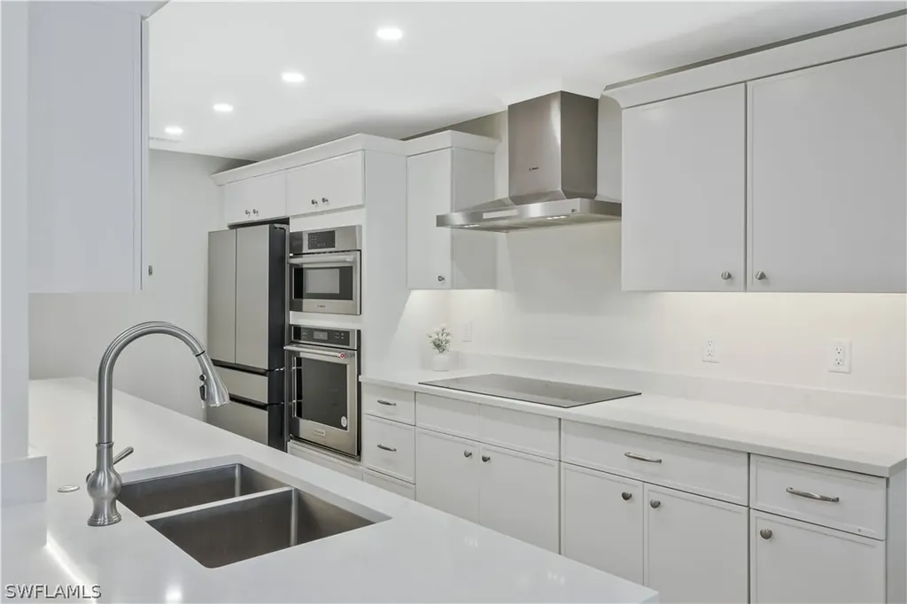 480 Oak Avenue Naples FL 34108