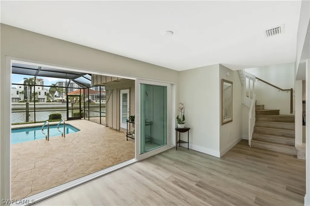 480 Oak Avenue Naples FL 34108