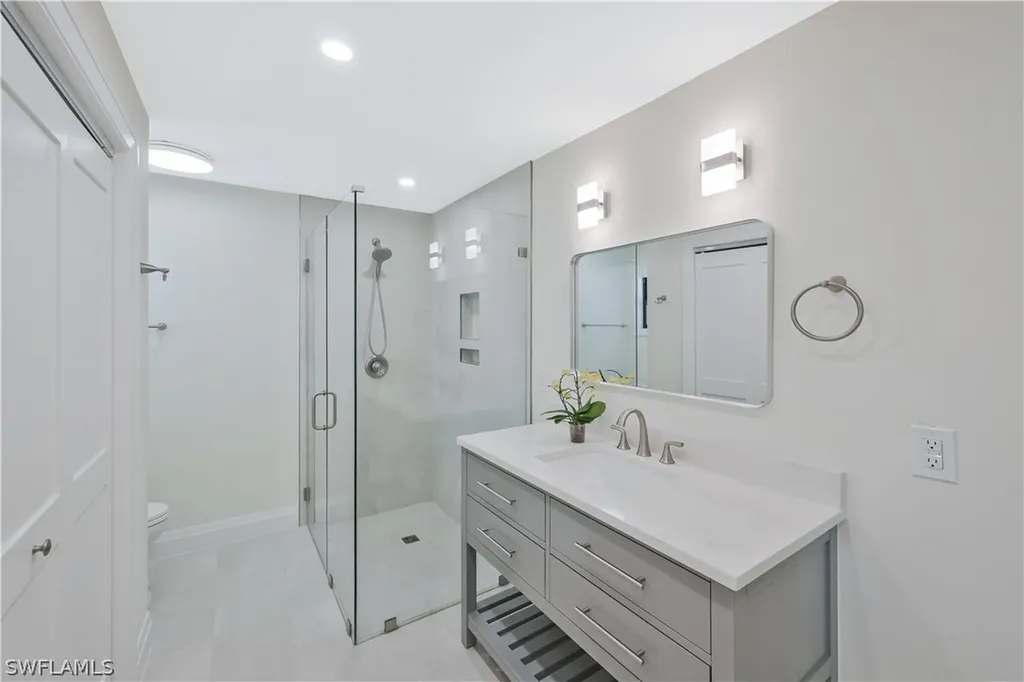 480 Oak Avenue Naples FL 34108