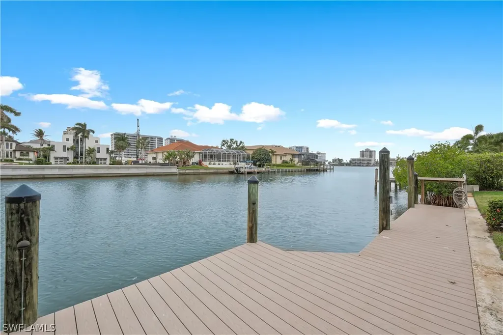 480 Oak Avenue Naples FL 34108