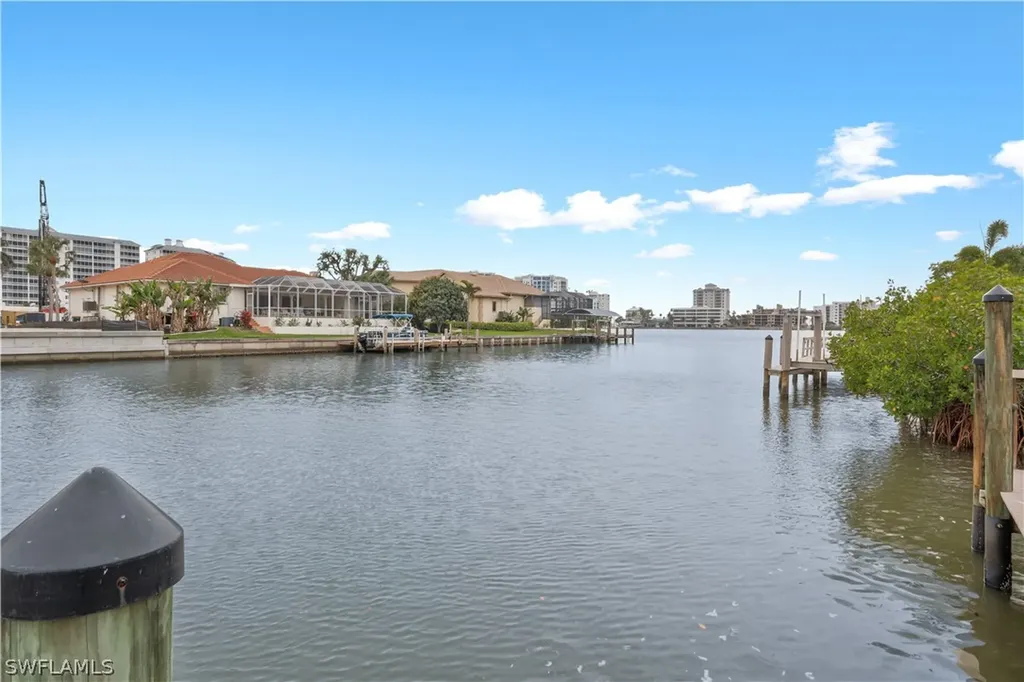 480 Oak Avenue Naples FL 34108
