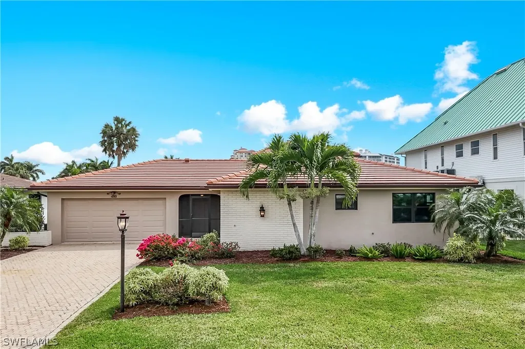 480 Oak Avenue Naples FL 34108