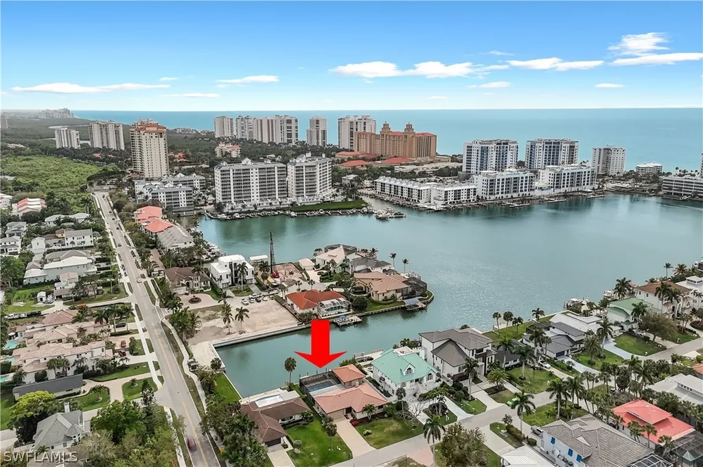 480 Oak Avenue Naples FL 34108