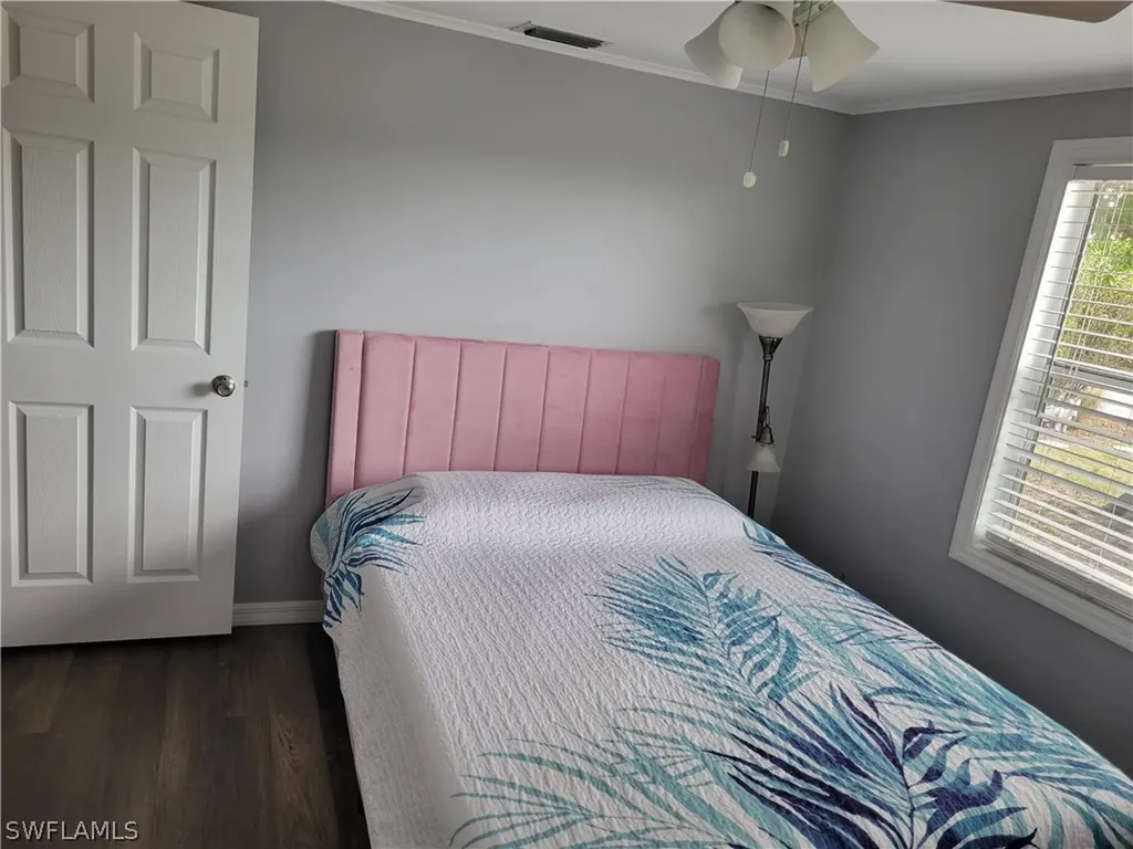 2662 Mangrove Street Naples FL 34112