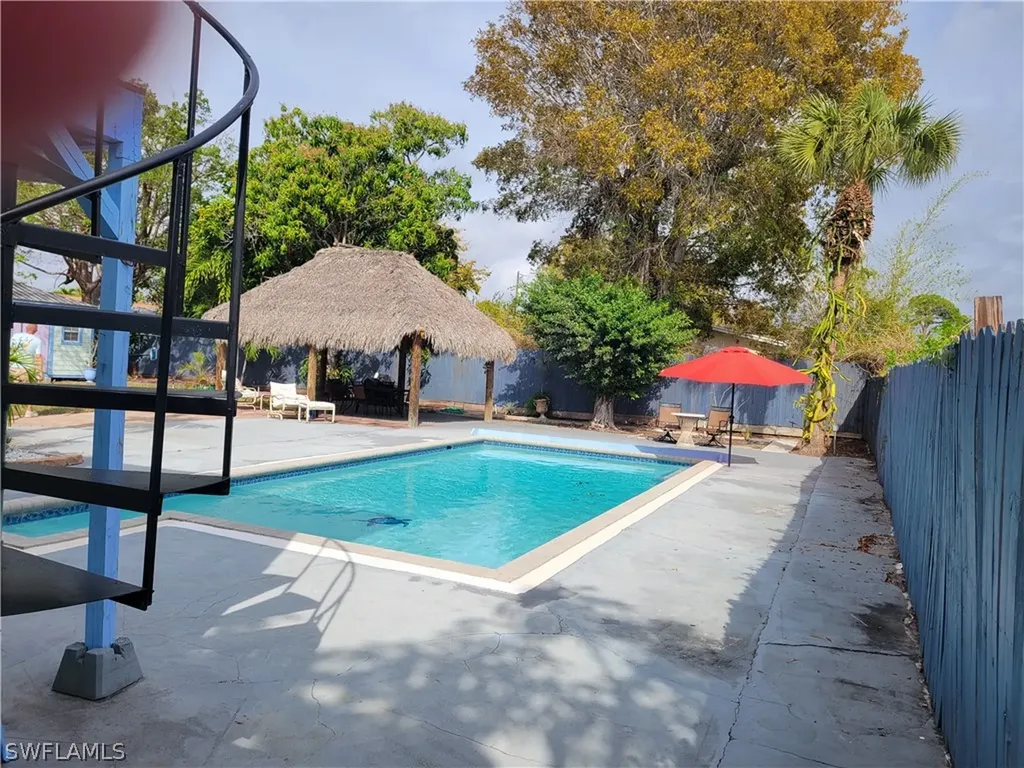 2662 Mangrove Street Naples FL 34112